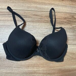 Victoria’s Secret Body by Victoria Perfect Shape bra